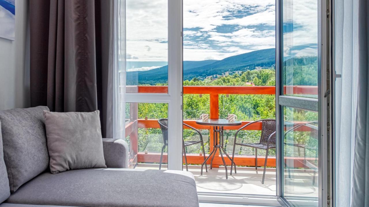 Apartamenty Holiday Mountain Residence By Royal Aparts Świeradów-Zdrój Kültér fotó